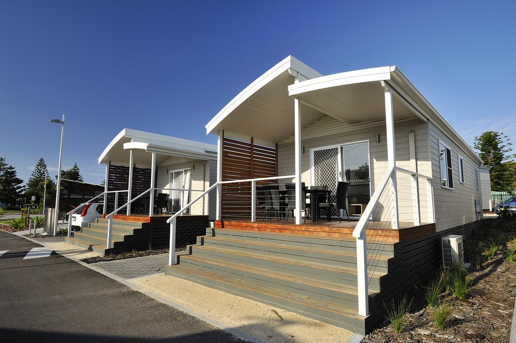 Nrma Stockton Beach Holiday Park Hotel Room photo