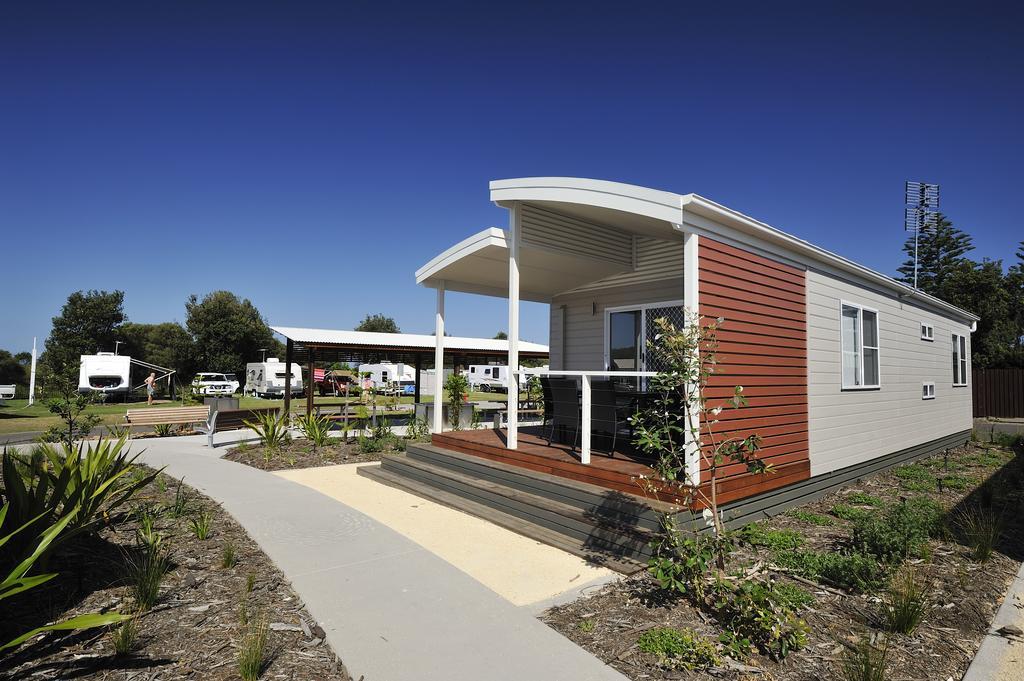 Nrma Stockton Beach Holiday Park Hotel Room photo