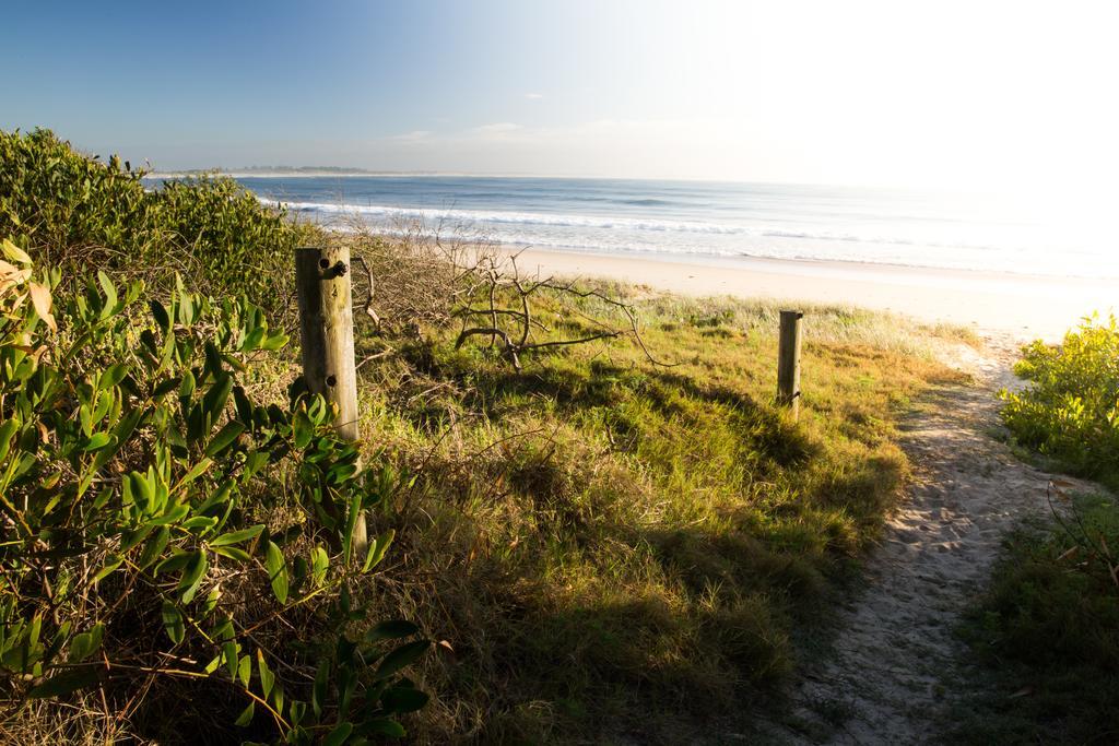 Nrma Stockton Beach Holiday Park Hotel Exterior photo